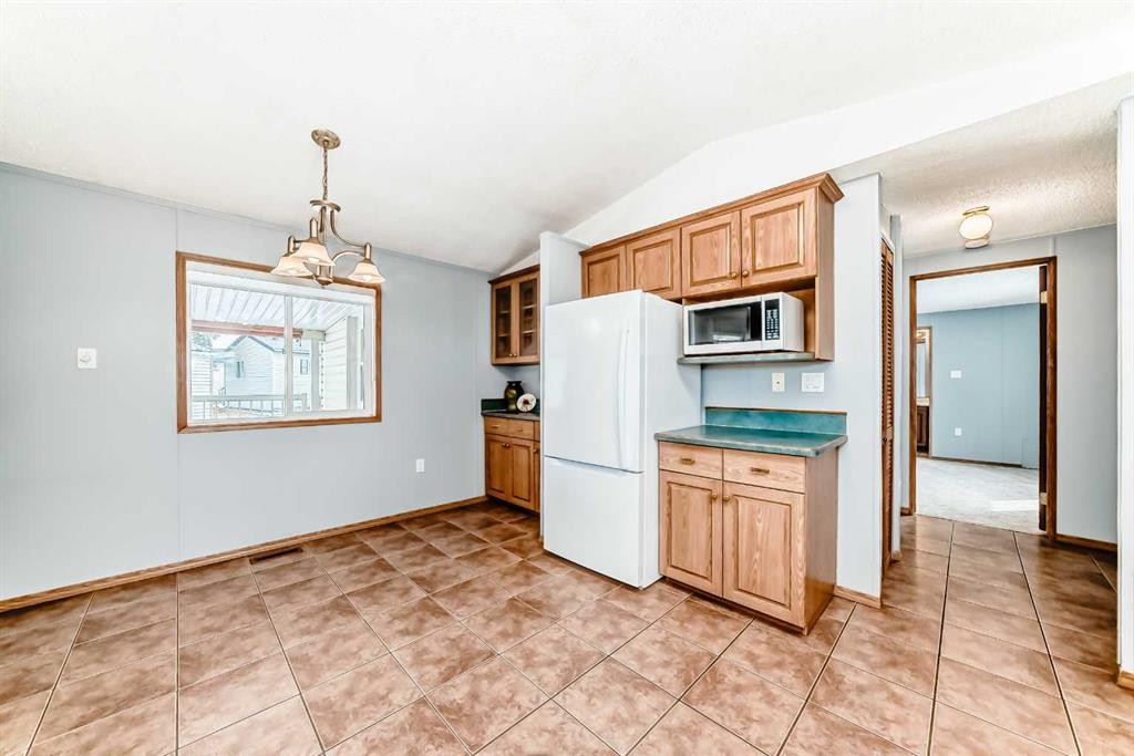 272 Burroughs Circle Ne, Calgary, AB