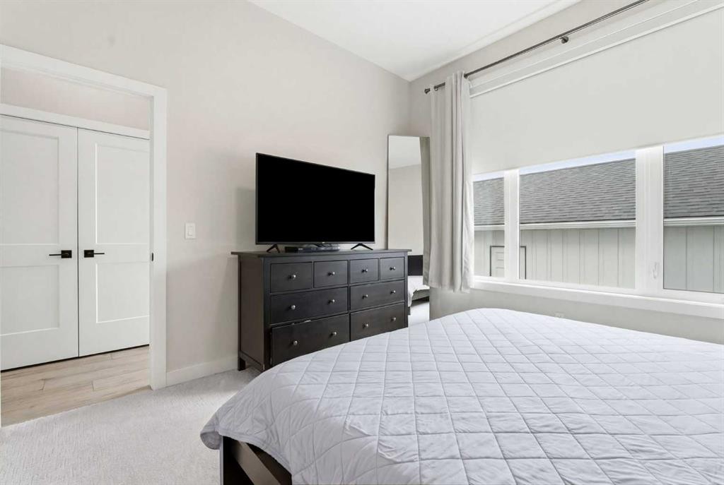 56 Iris Crescent, Okotoks, AB - Indoor Photo Showing Bedroom