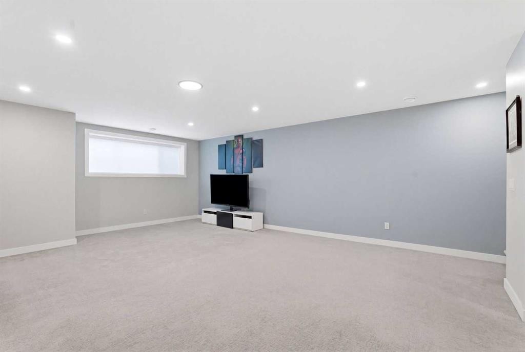 56 Iris Crescent, Okotoks, AB - Indoor