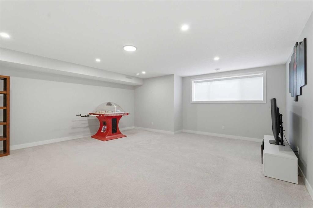 56 Iris Crescent, Okotoks, AB - Indoor