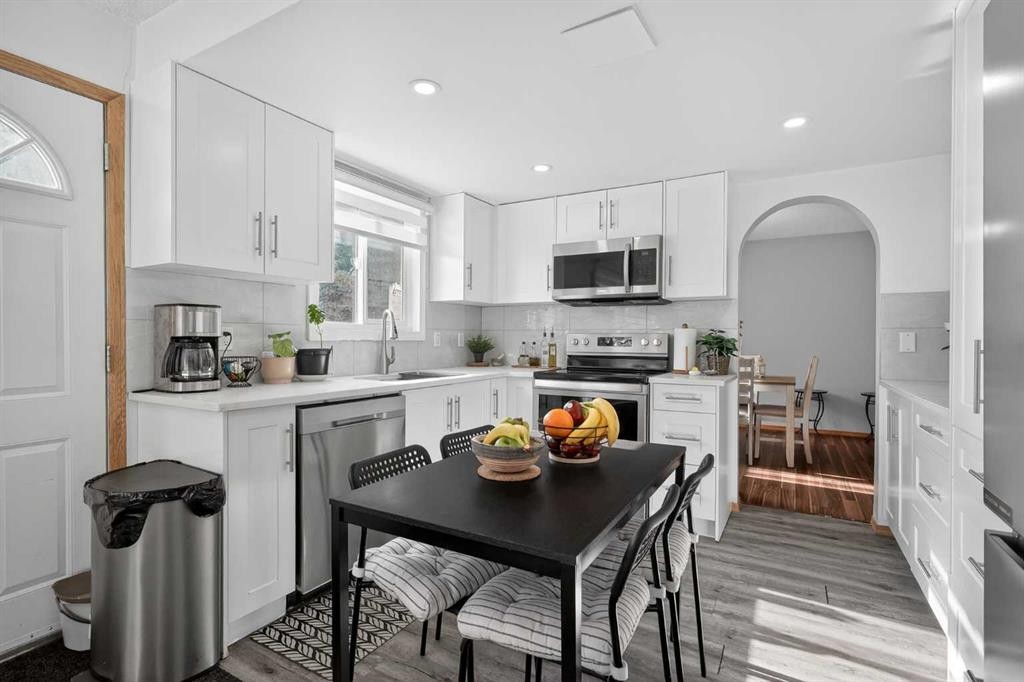 247 Templewood Road Ne, Calgary, AB - Indoor