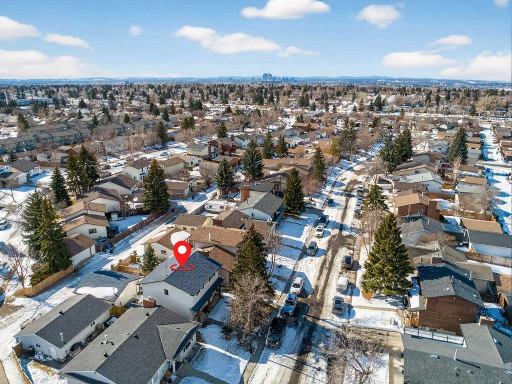 247 Templewood Road Ne, Calgary, AB - Outdoor With View