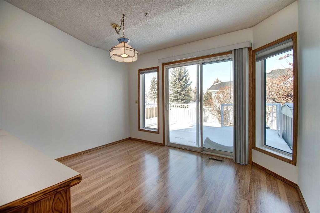 273 Woodside Road Nw, Airdrie, AB - Indoor Photo Showing Other Room