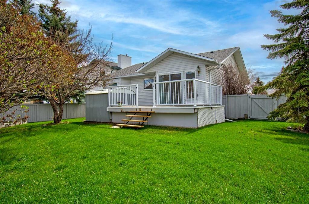 273 Woodside Road Nw, Airdrie, AB - Outdoor With Deck Patio Veranda