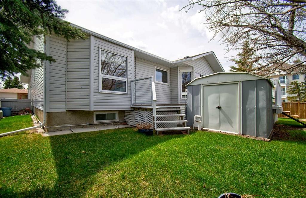273 Woodside Road Nw, Airdrie, AB - Outdoor With Exterior