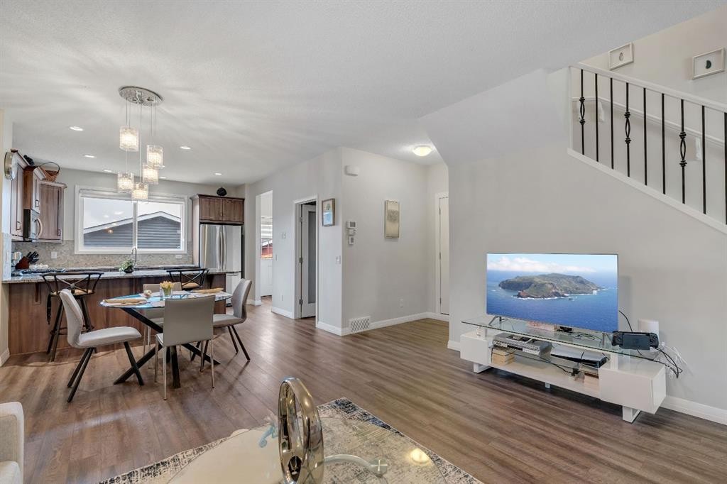 77 Red Sky Way Ne, Calgary, AB - Indoor