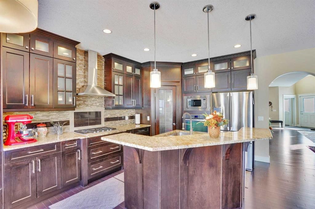 9 Saddlelake Grove Ne, Calgary, AB - Indoor Photo Showing Kitchen With Stainless Steel Kitchen With Upgraded Kitchen