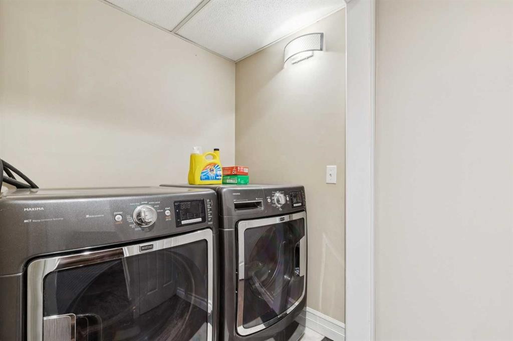 37 Ranch Glen Drive Nw, Calgary, AB - Indoor Photo Showing Laundry Room