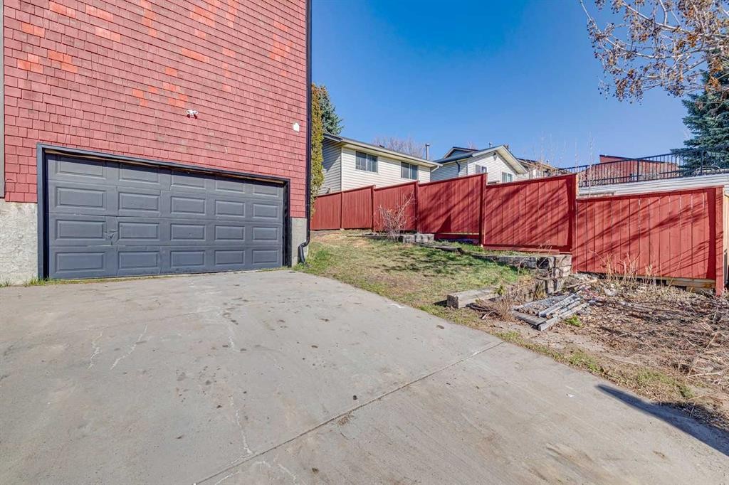37 Ranch Glen Drive Nw, Calgary, AB - Outdoor