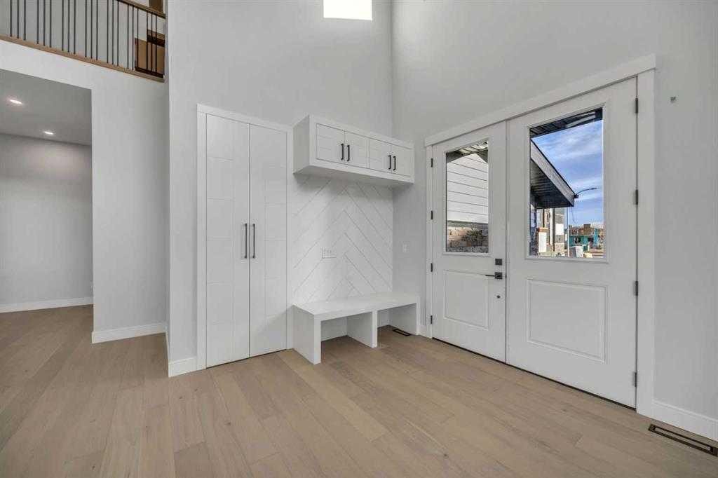 384 Watercrest Place, Chestermere, AB - Indoor Photo Showing Other Room