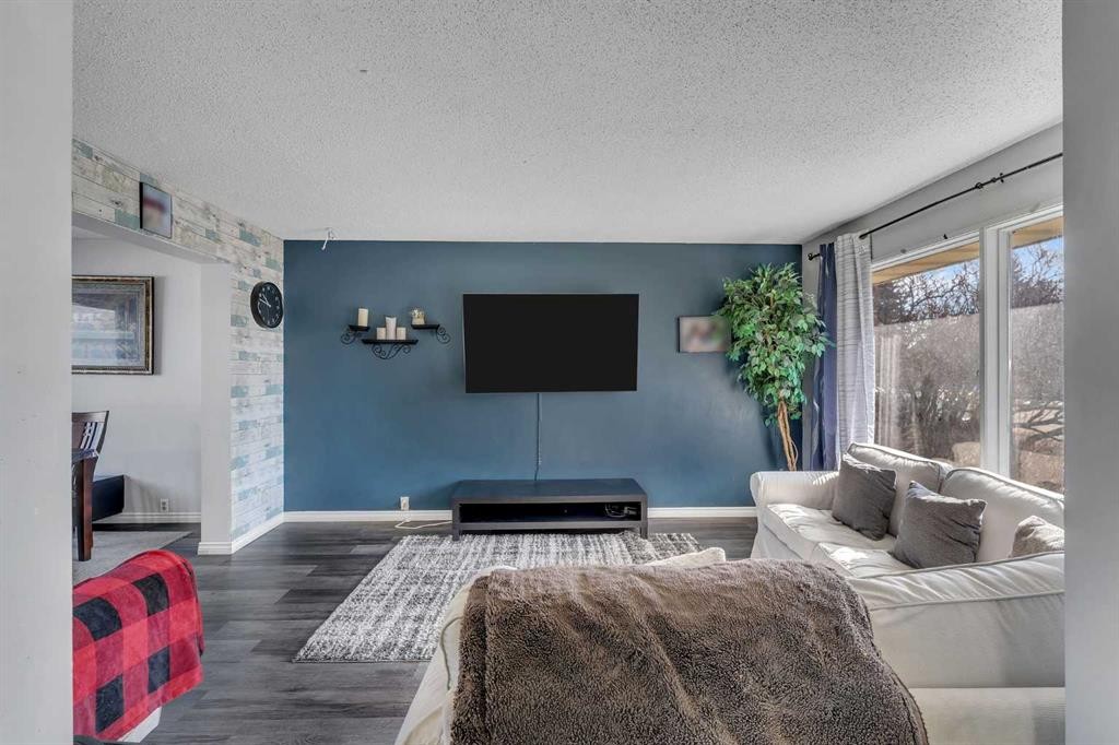 354 Aboyne Place Ne, Calgary, AB - Indoor