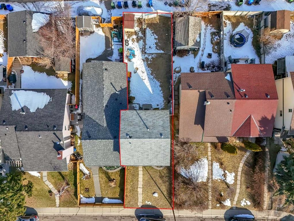 354 Aboyne Place Ne, Calgary, AB - Outdoor