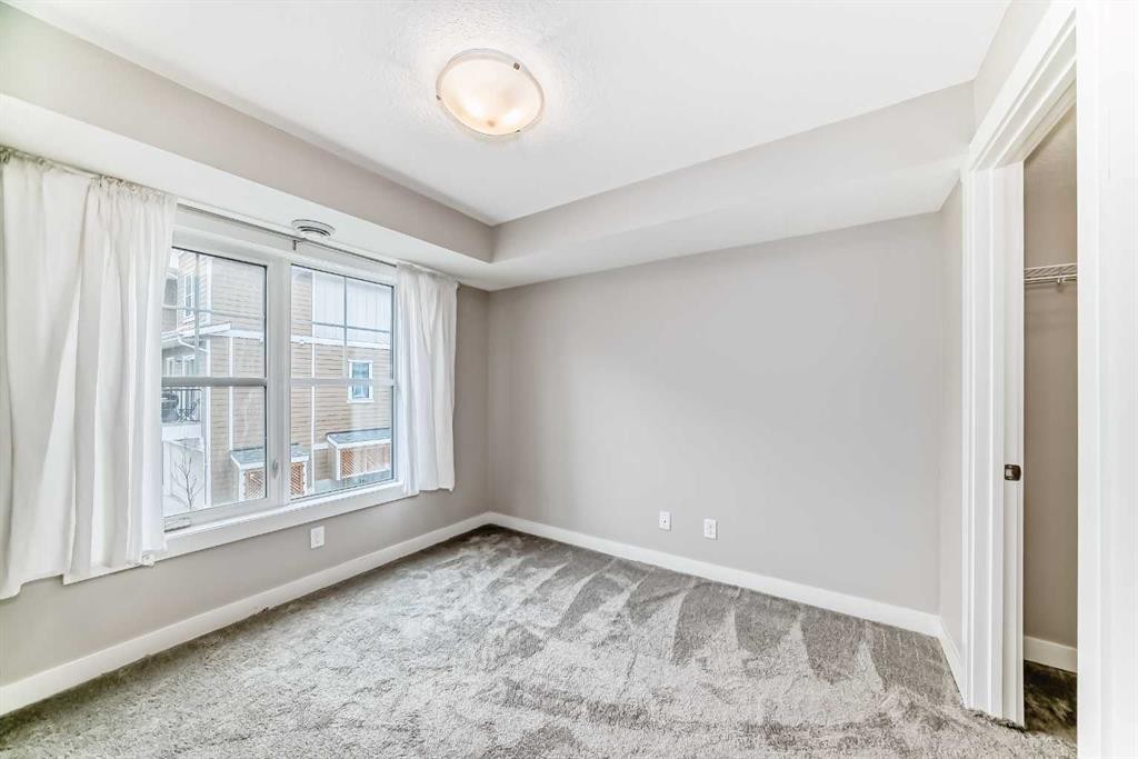 647 Cranbrook Walk Se, Calgary, AB - Indoor Photo Showing Other Room