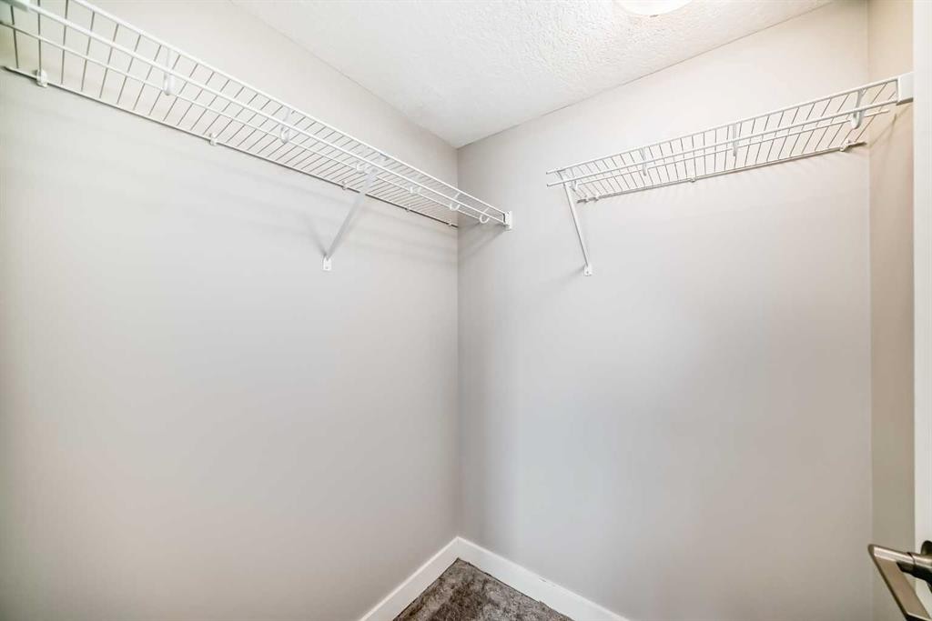 647 Cranbrook Walk Se, Calgary, AB - Indoor With Storage