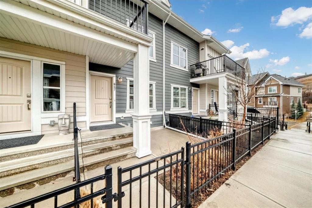 647 Cranbrook Walk Se, Calgary, AB - Outdoor With Deck Patio Veranda