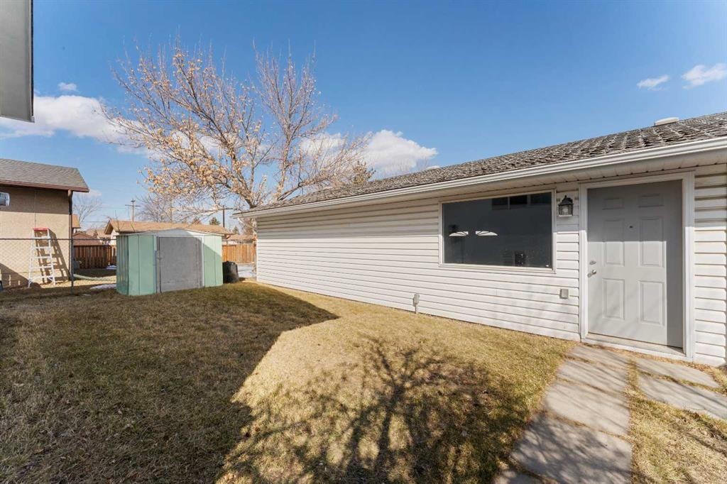 6808 Rundlehorn Drive Ne, Calgary, AB - Outdoor With Exterior