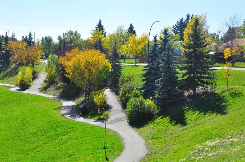 6808 Rundlehorn Drive Ne, Calgary, AB - Outdoor With View