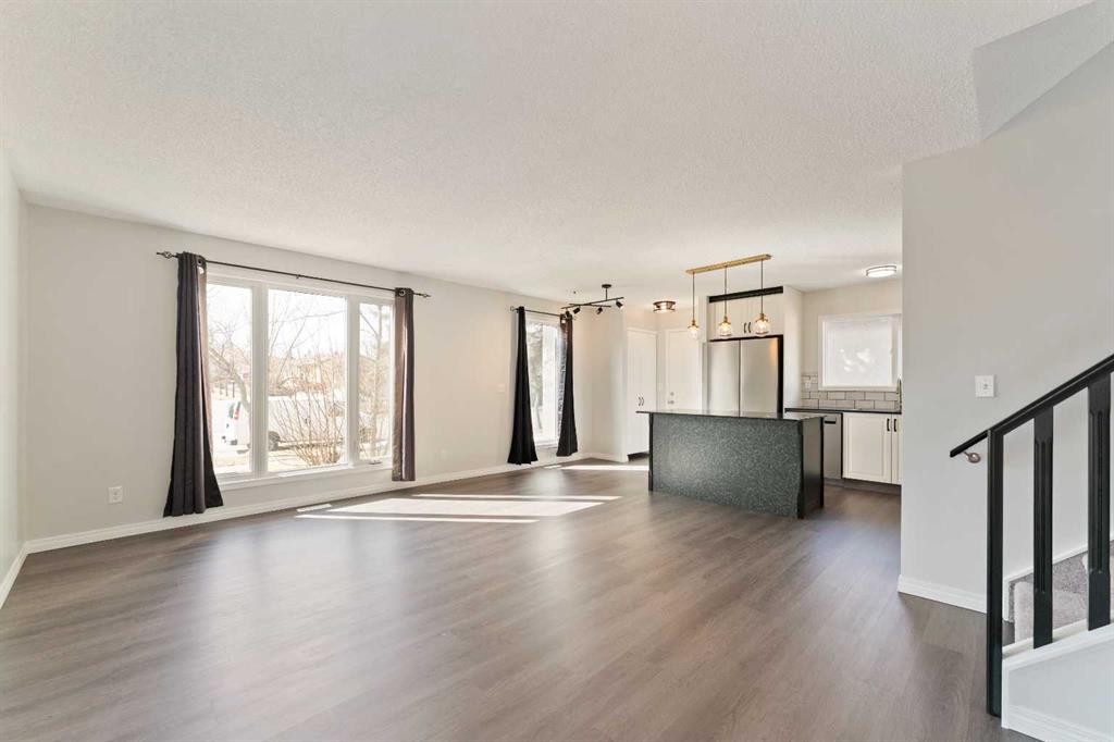 6808 Rundlehorn Drive Ne, Calgary, AB - Indoor