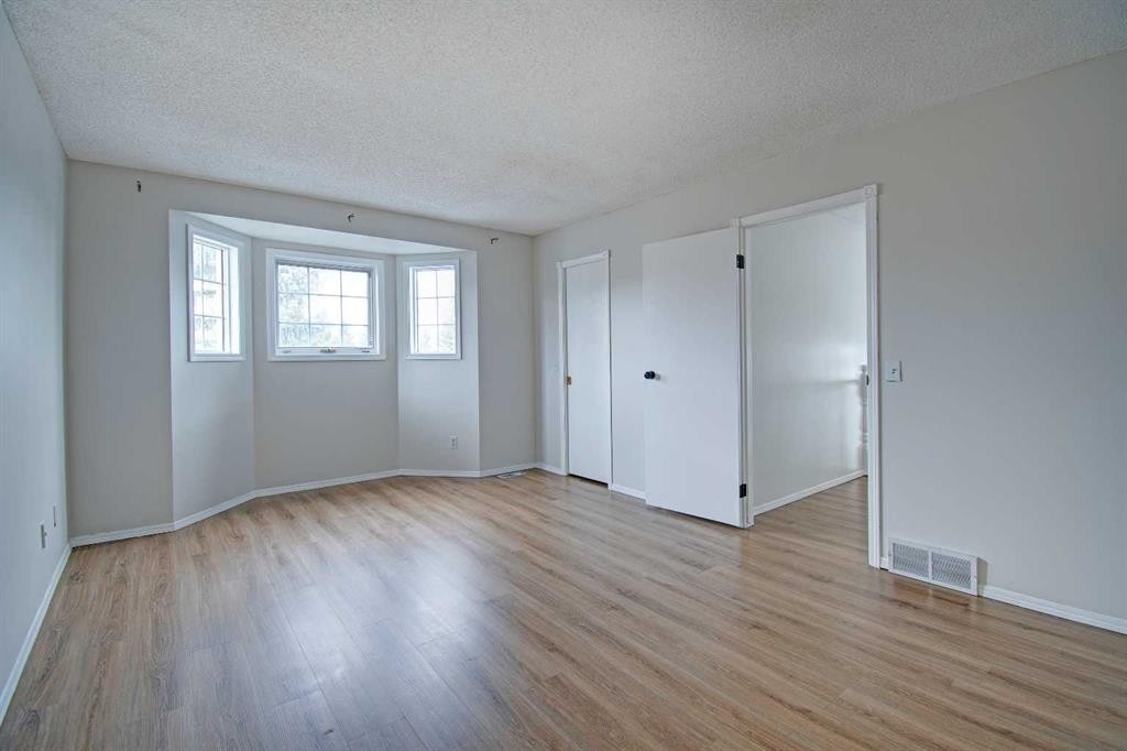 10316 Hidden Valley Drive Nw, Calgary, AB - Indoor Photo Showing Other Room