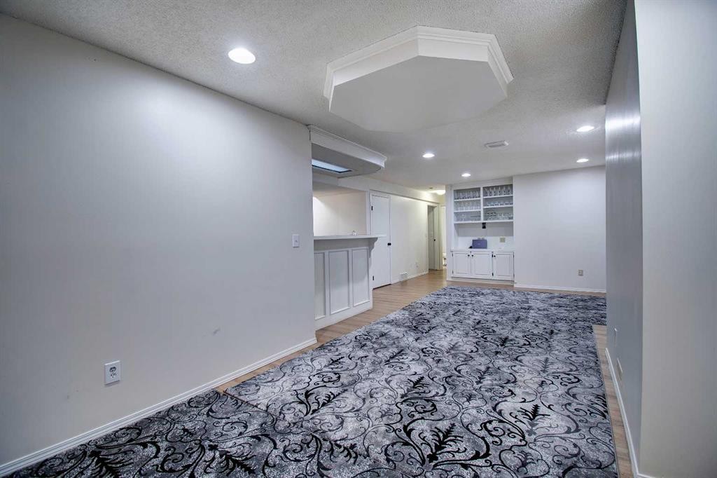 10316 Hidden Valley Drive Nw, Calgary, AB - Indoor Photo Showing Other Room