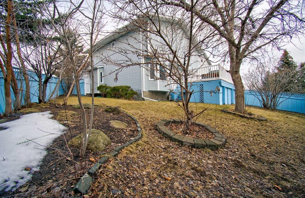 10316 Hidden Valley Drive Nw, Calgary, AB - Outdoor