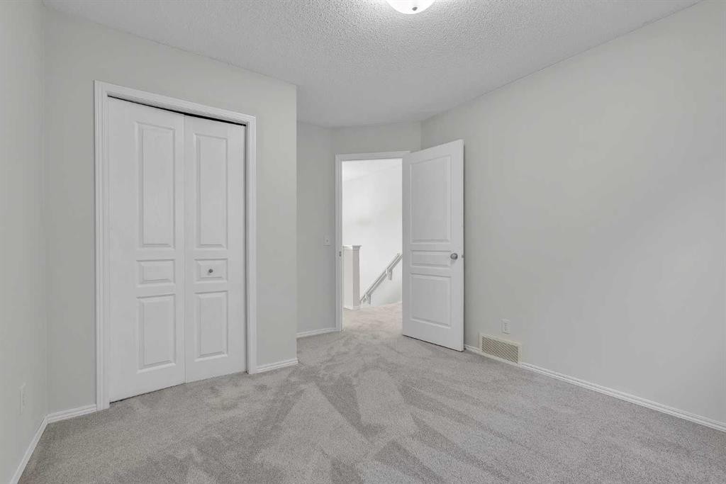 368 New Brighton Place Se, Calgary, AB - Indoor