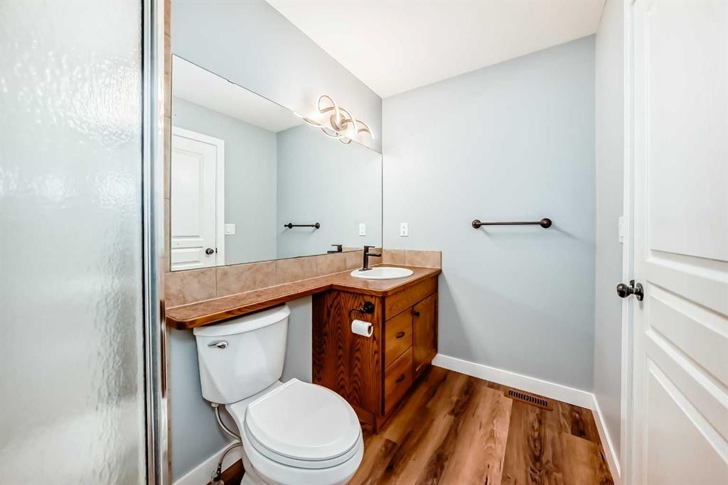6177 Orr Drive, Red Deer, AB - Indoor Photo Showing Bathroom