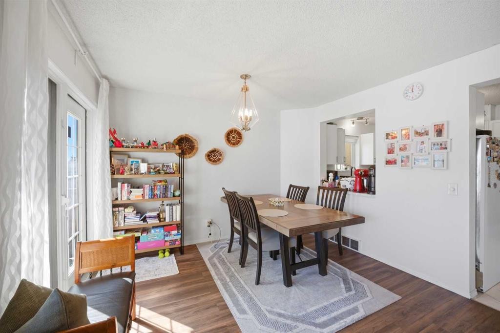 80 Martinglen Way Ne, Calgary, AB - Indoor Photo Showing Dining Room