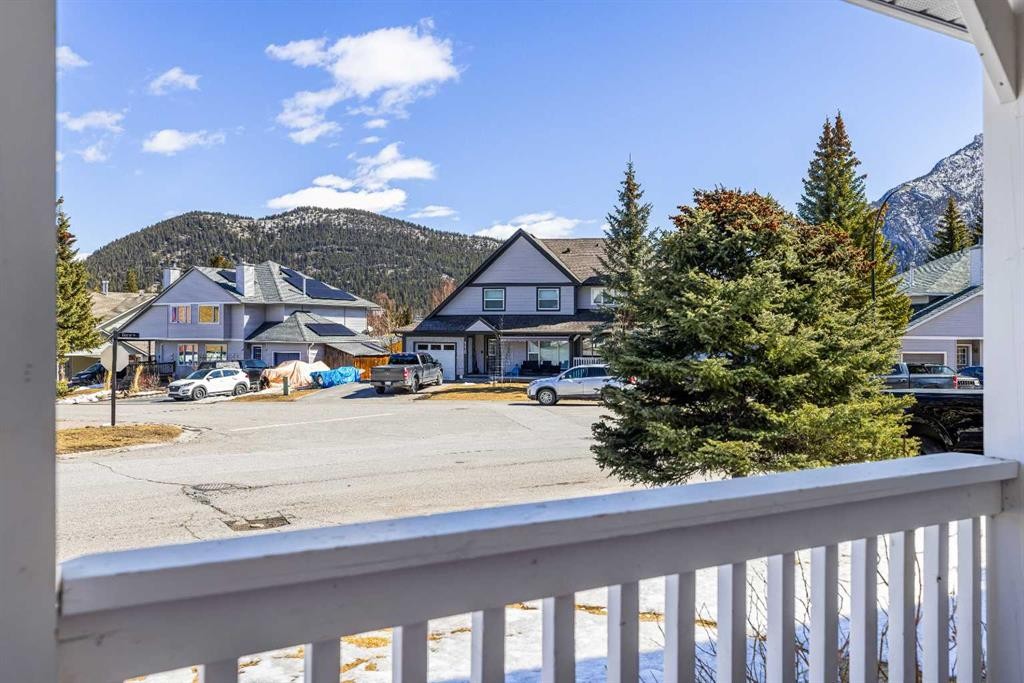 118 Glacier Drive, Banff, AB - Outdoor