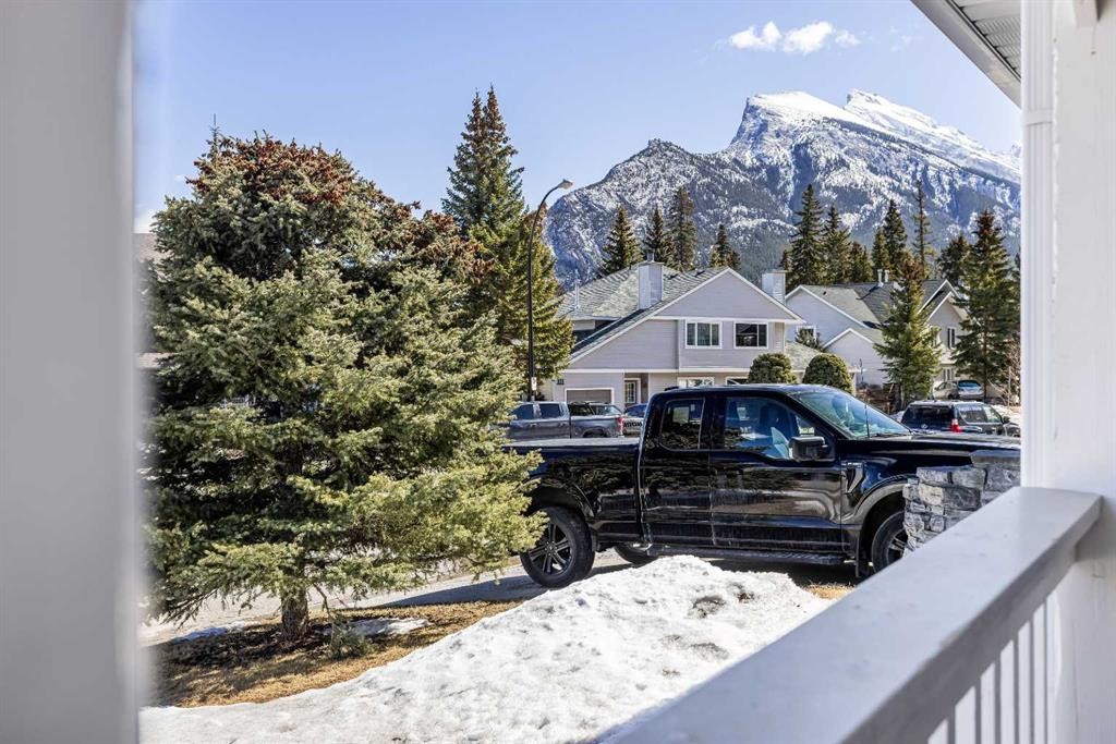 118 Glacier Drive, Banff, AB - Outdoor
