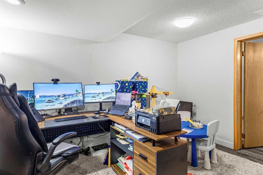 118 Glacier Drive, Banff, AB - Indoor Photo Showing Office