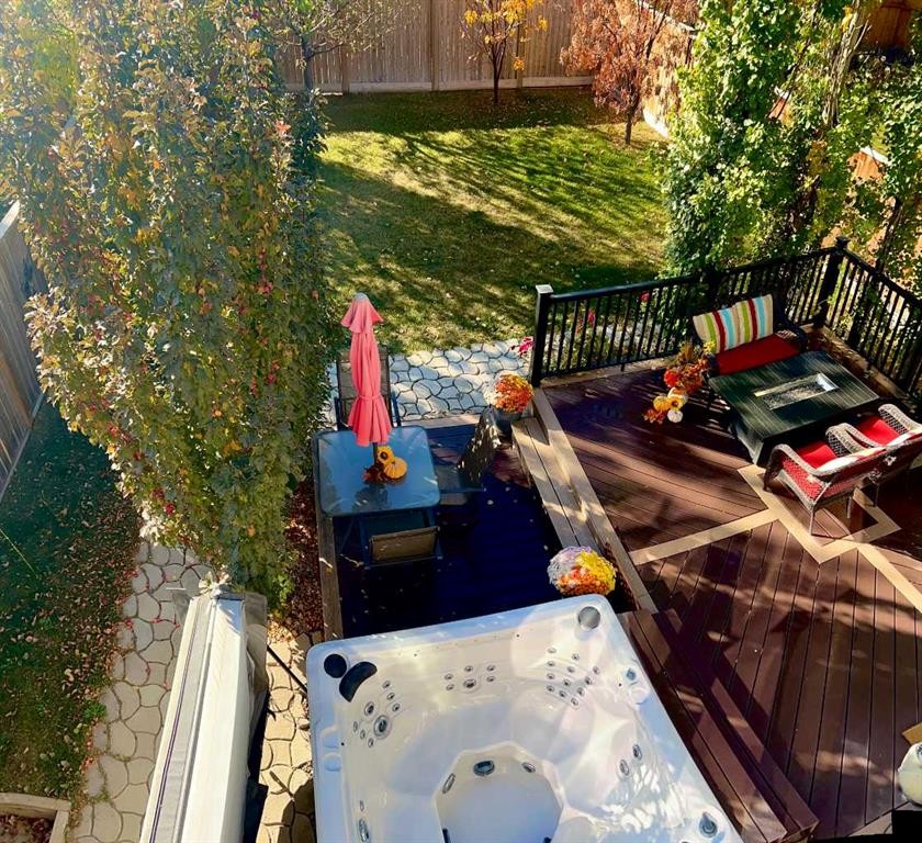 323 Nolan Hill Boulevard Nw, Calgary, AB - Outdoor With Deck Patio Veranda