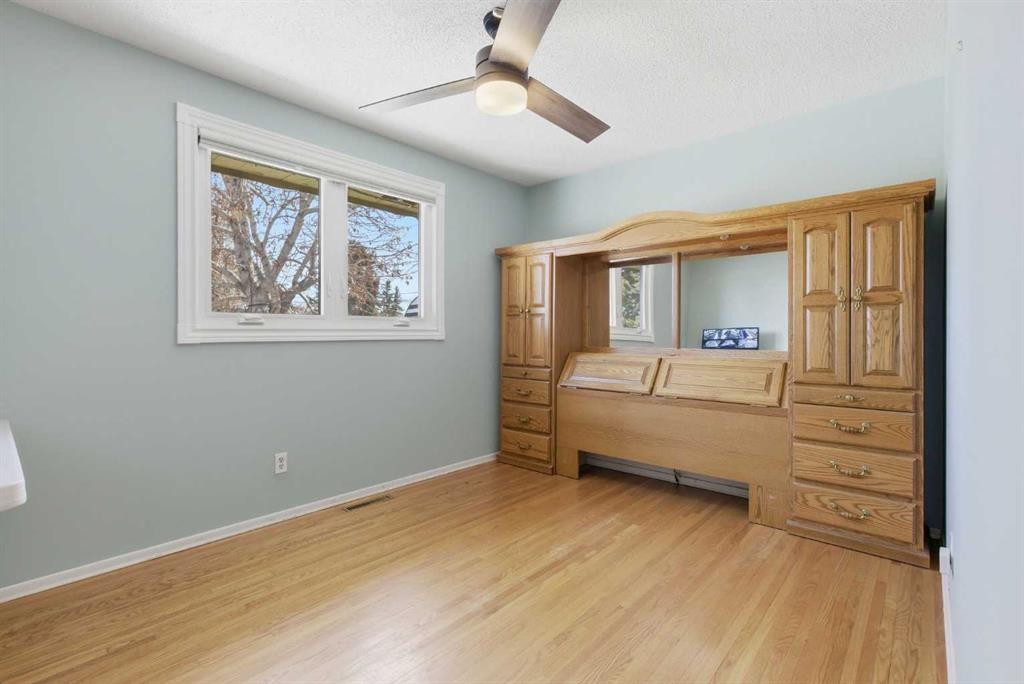 827 Forlee Drive Se, Calgary, AB - Indoor