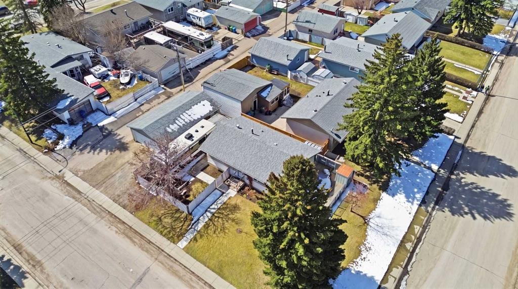 827 Forlee Drive Se, Calgary, AB - With View