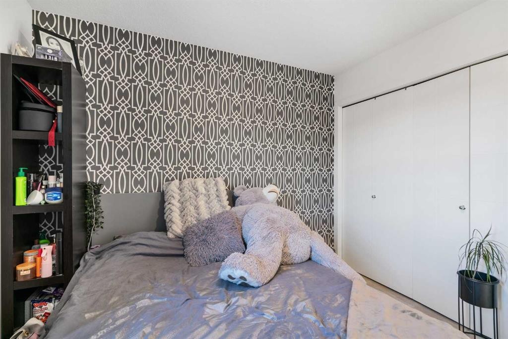 960 Walden Drive Se, Calgary, AB - Indoor