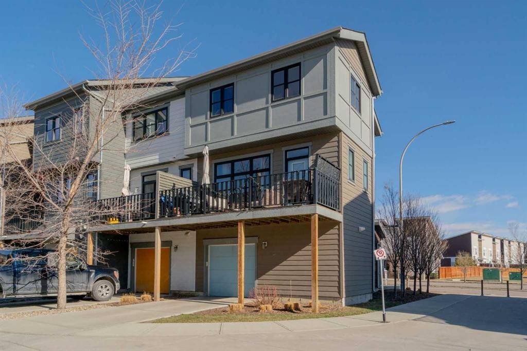 960 Walden Drive Se, Calgary, AB - Outdoor With Balcony