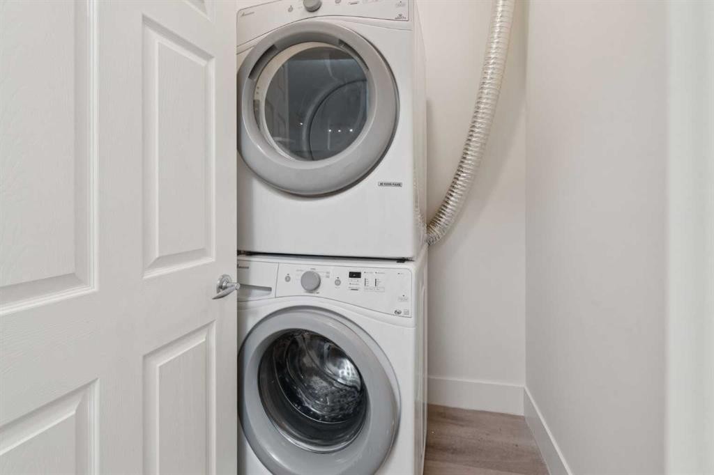106-3650 Marda Link Sw, Calgary, AB - Indoor Photo Showing Laundry Room