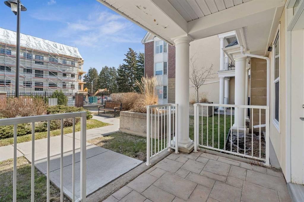106-3650 Marda Link Sw, Calgary, AB - Outdoor
