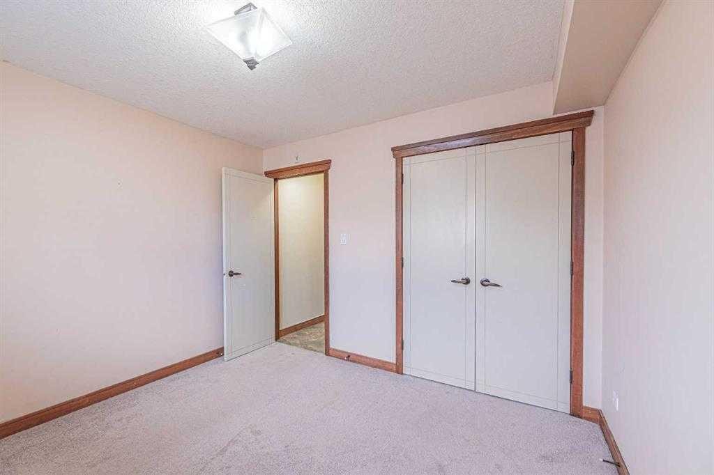 111-920 68 Avenue Sw, Calgary, AB