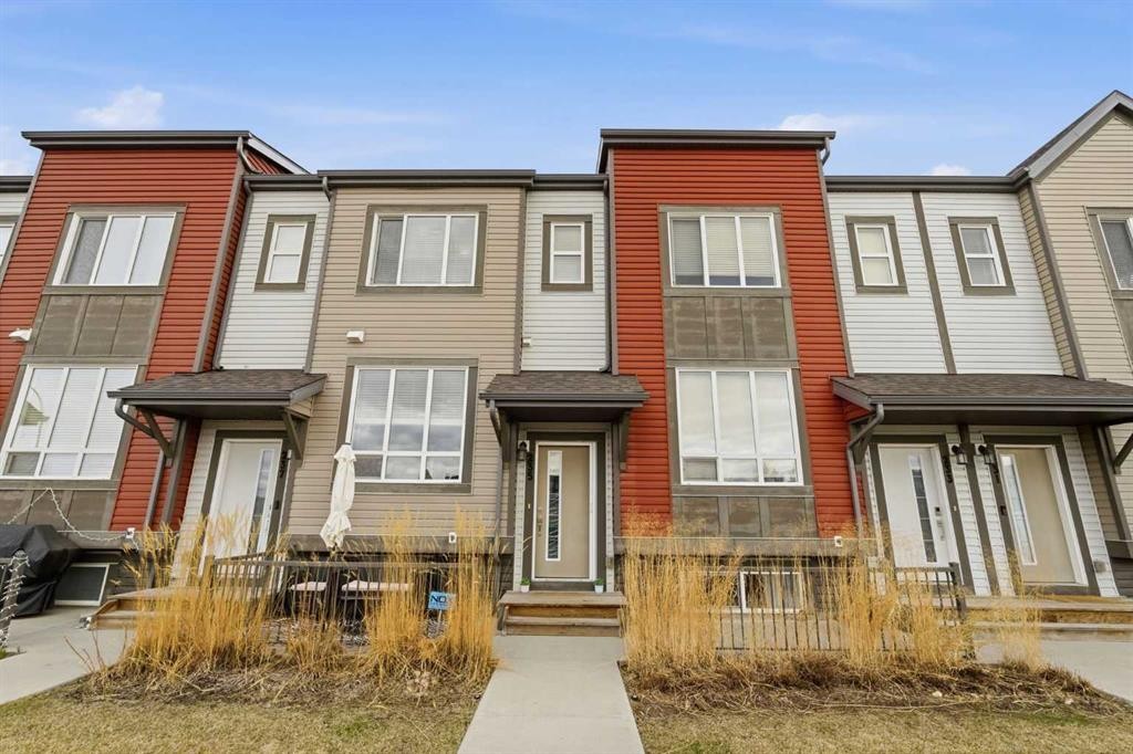 235 Copperstone Park Se, Calgary, AB - Outdoor With Facade