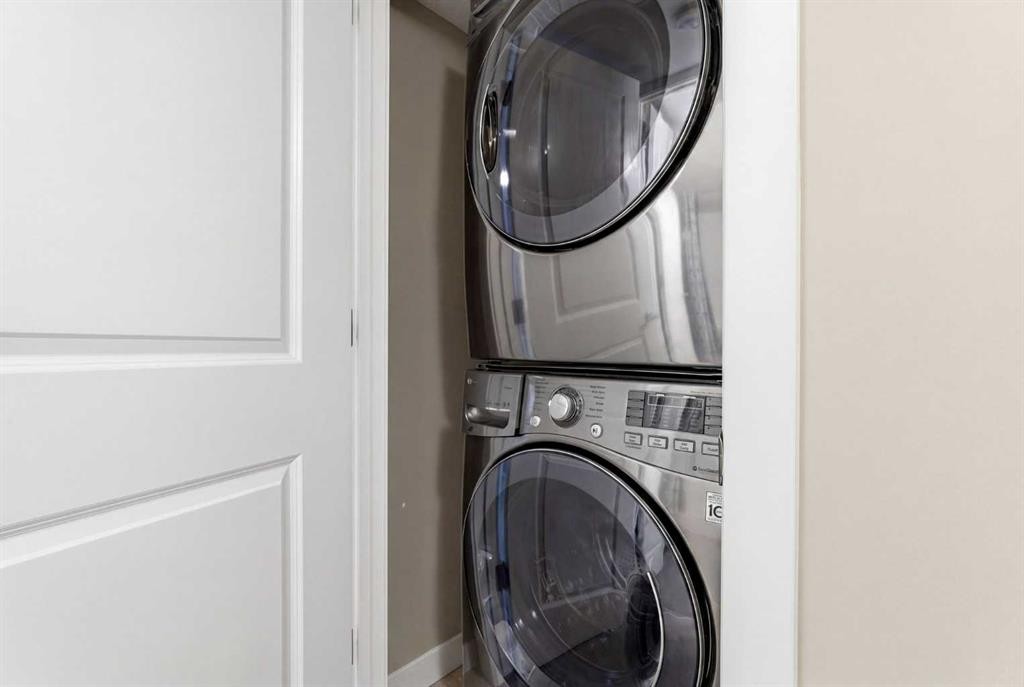 235 Copperstone Park Se, Calgary, AB - Indoor Photo Showing Laundry Room