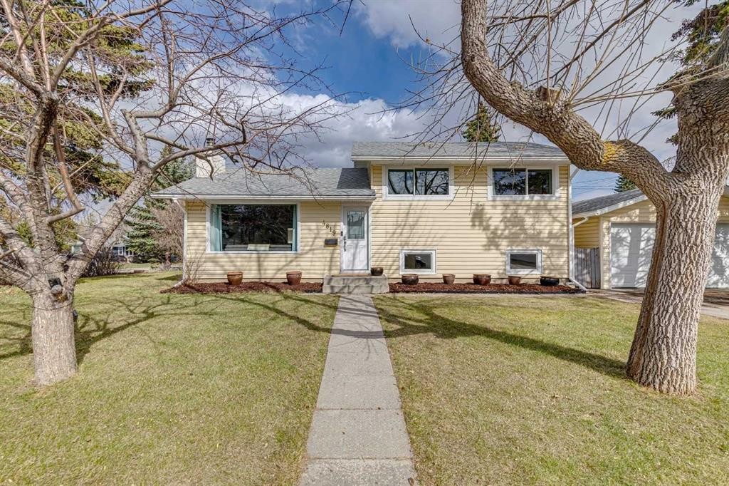 4819 30 Avenue Sw, Calgary, AB - Outdoor
