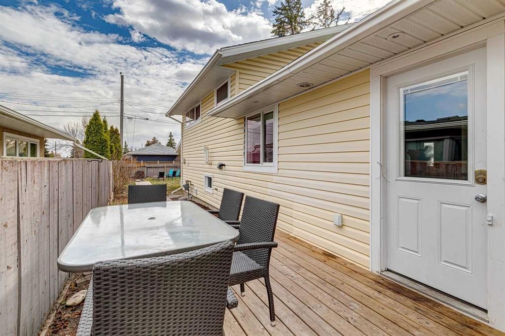 4819 30 Avenue Sw, Calgary, AB - Outdoor With Deck Patio Veranda With Exterior