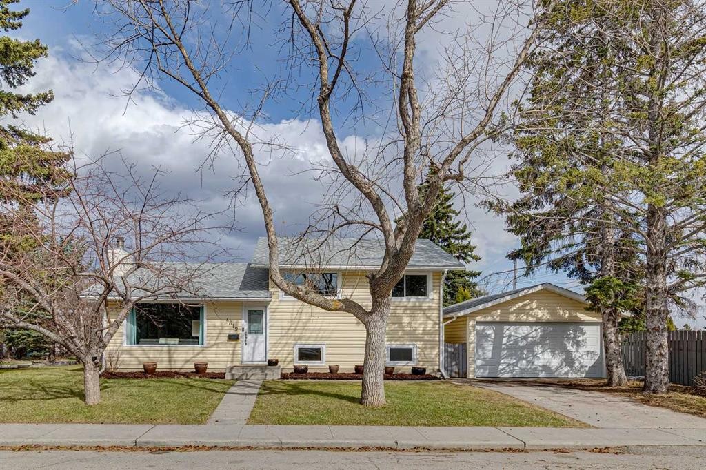 4819 30 Avenue Sw, Calgary, AB - Outdoor