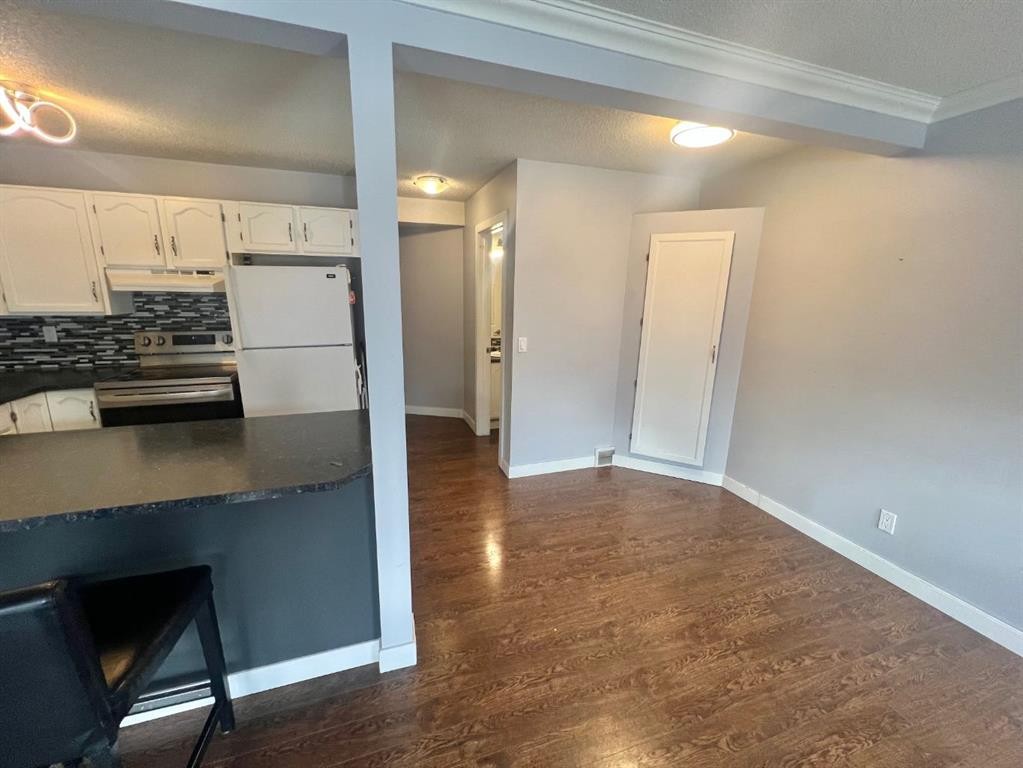 123 Country Hills Villas Nw, Calgary, AB