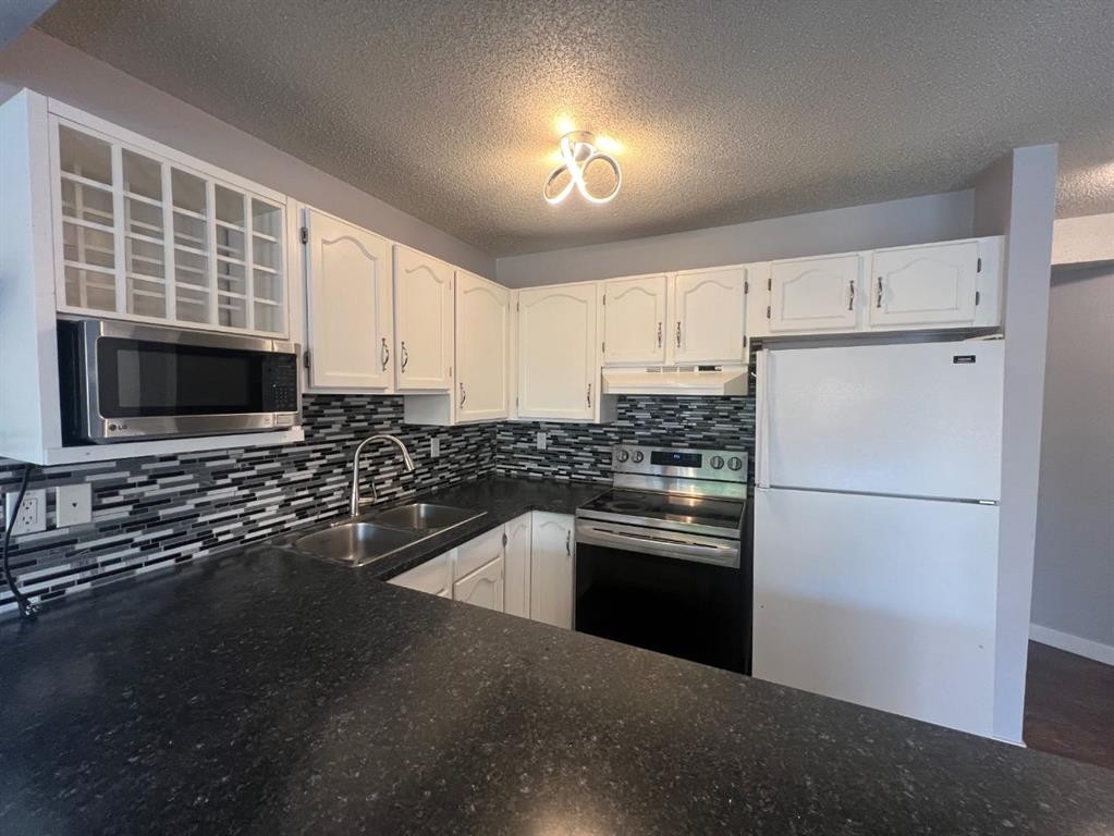 123 Country Hills Villas Nw, Calgary, AB