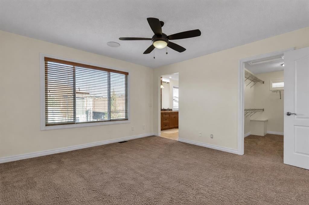 8 Legacy Terrace Se, Calgary, AB - Indoor Photo Showing Other Room