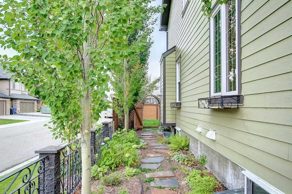 8 Legacy Terrace Se, Calgary, AB - Outdoor With Exterior