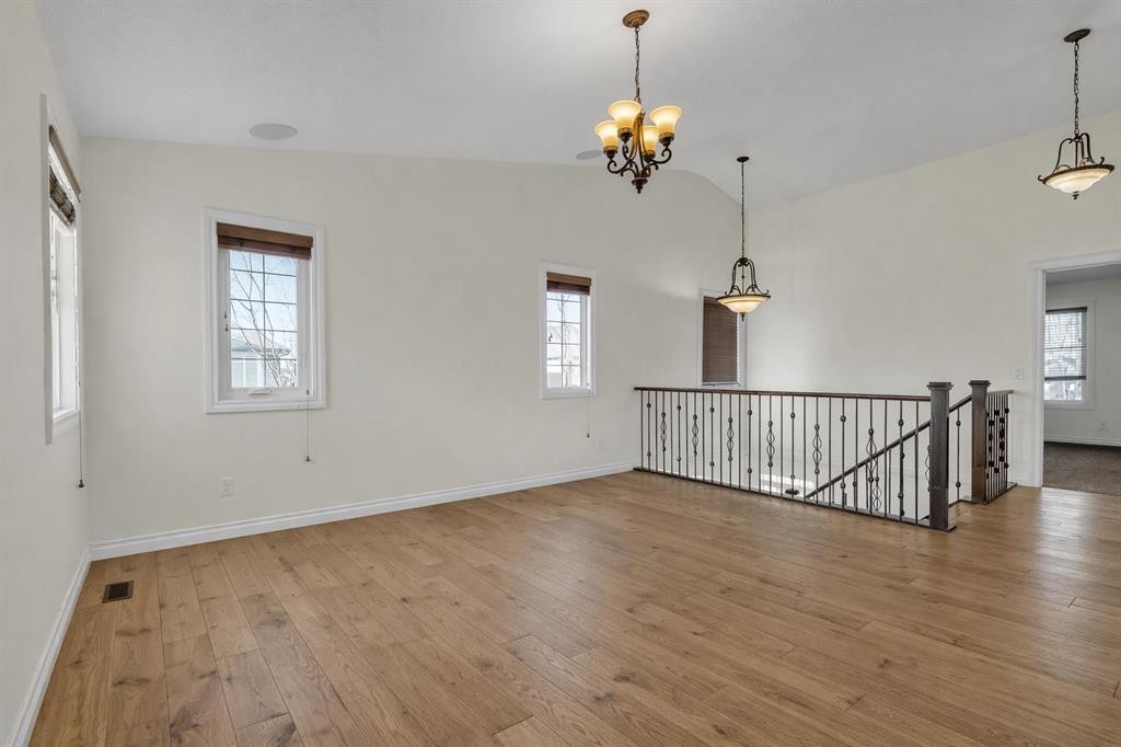 8 Legacy Terrace Se, Calgary, AB - Indoor Photo Showing Other Room