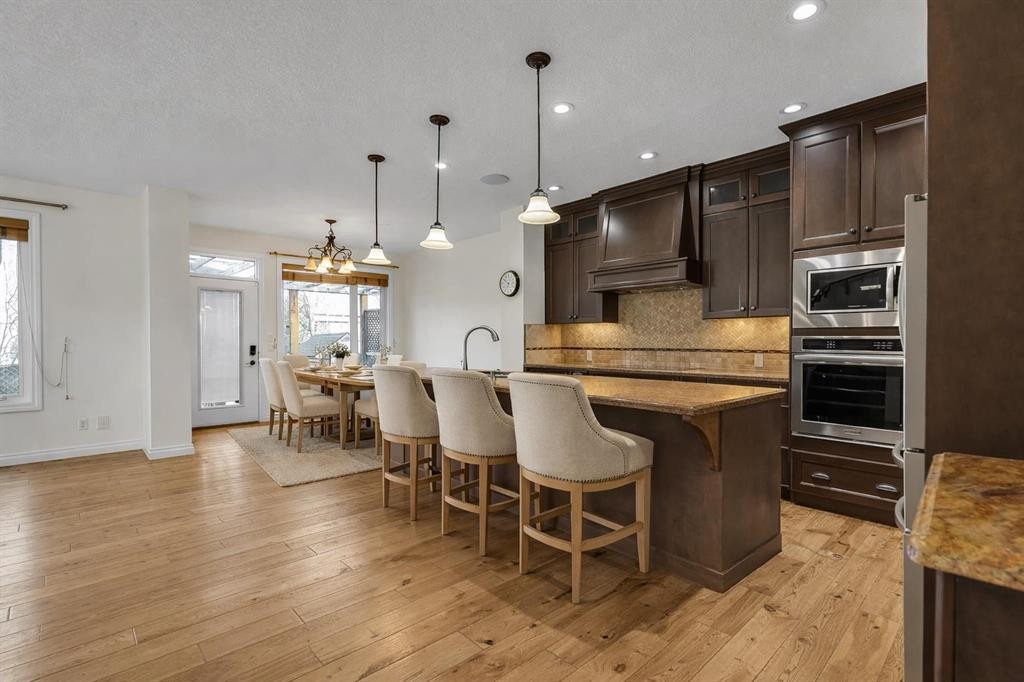 8 Legacy Terrace Se, Calgary, AB - Indoor